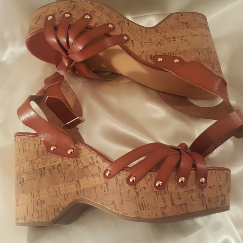 Size 11 platform sandals